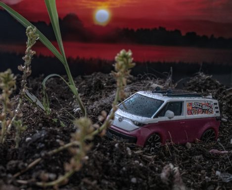 Hot Wheels-VW ID Butt Bomb